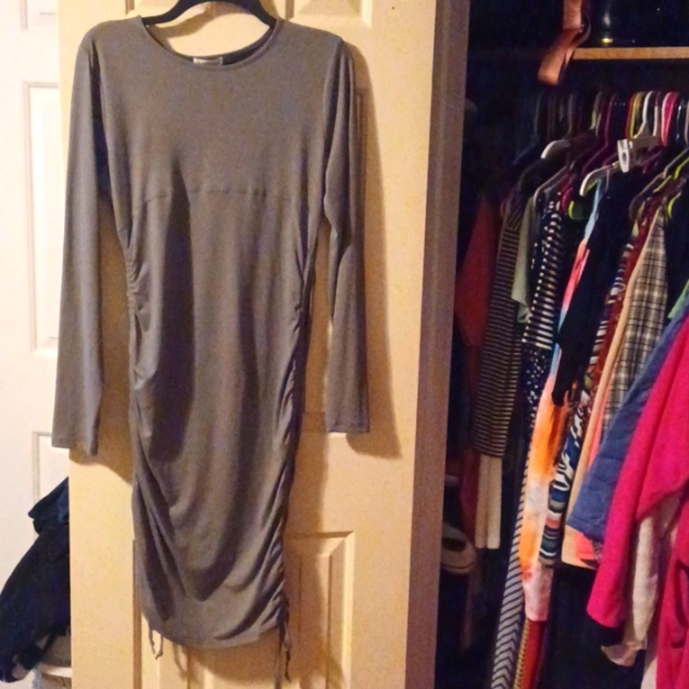 Gray stretch ruched dress